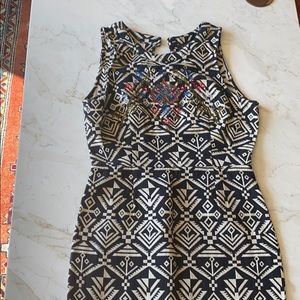 Cute dress with an open back size M